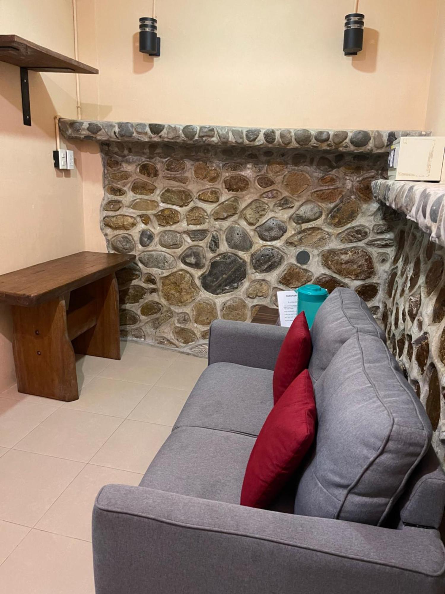 Kupu Kupu Garden Guest House & Cafe 武吉拉旺 外观 照片