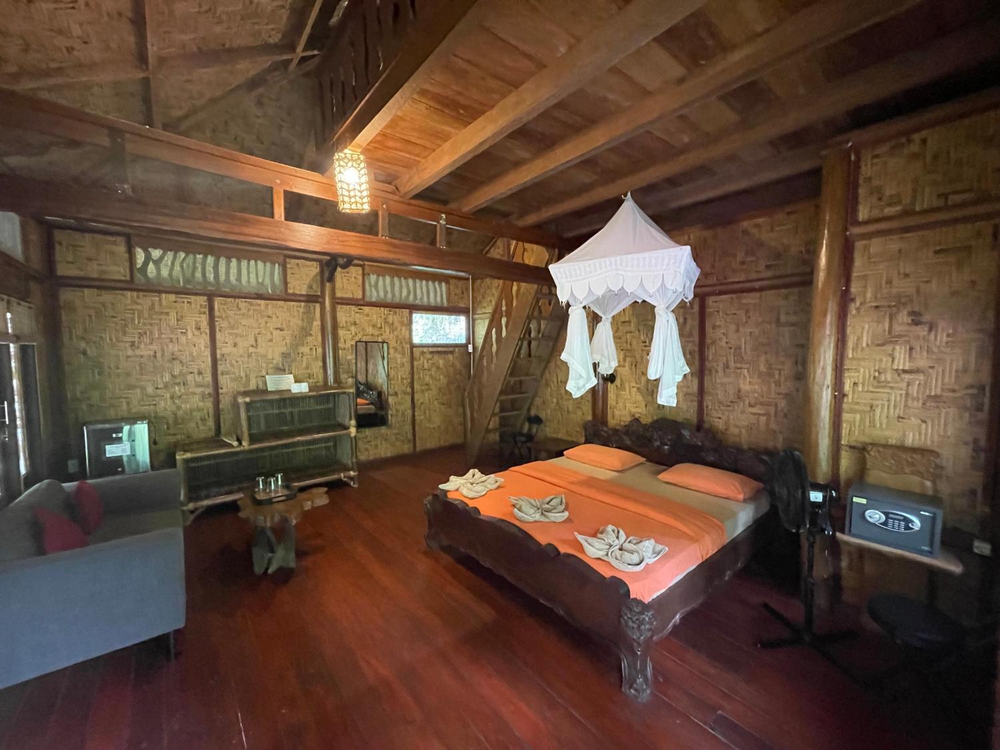 Kupu Kupu Garden Guest House & Cafe 武吉拉旺 外观 照片