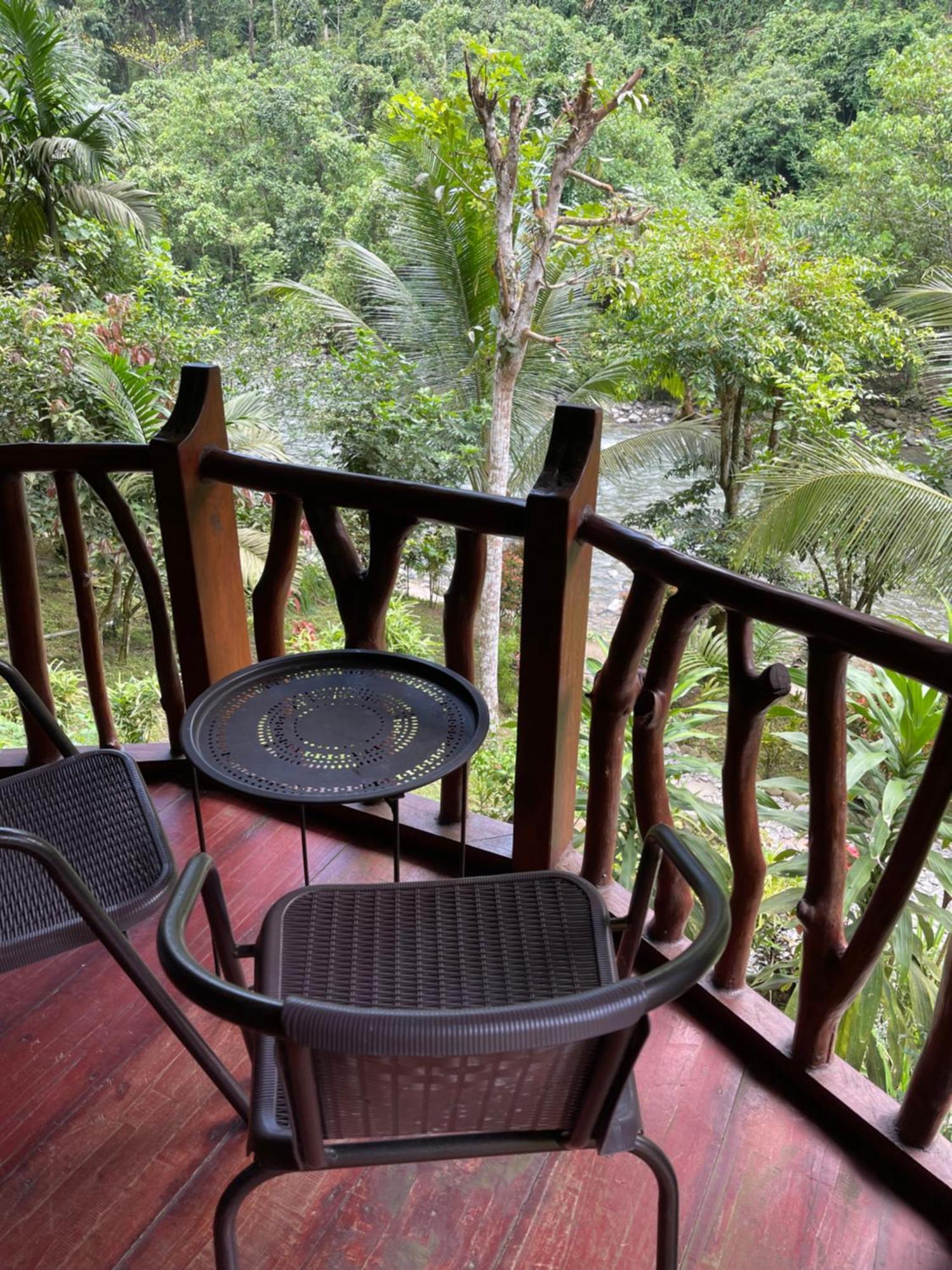Kupu Kupu Garden Guest House & Cafe 武吉拉旺 外观 照片