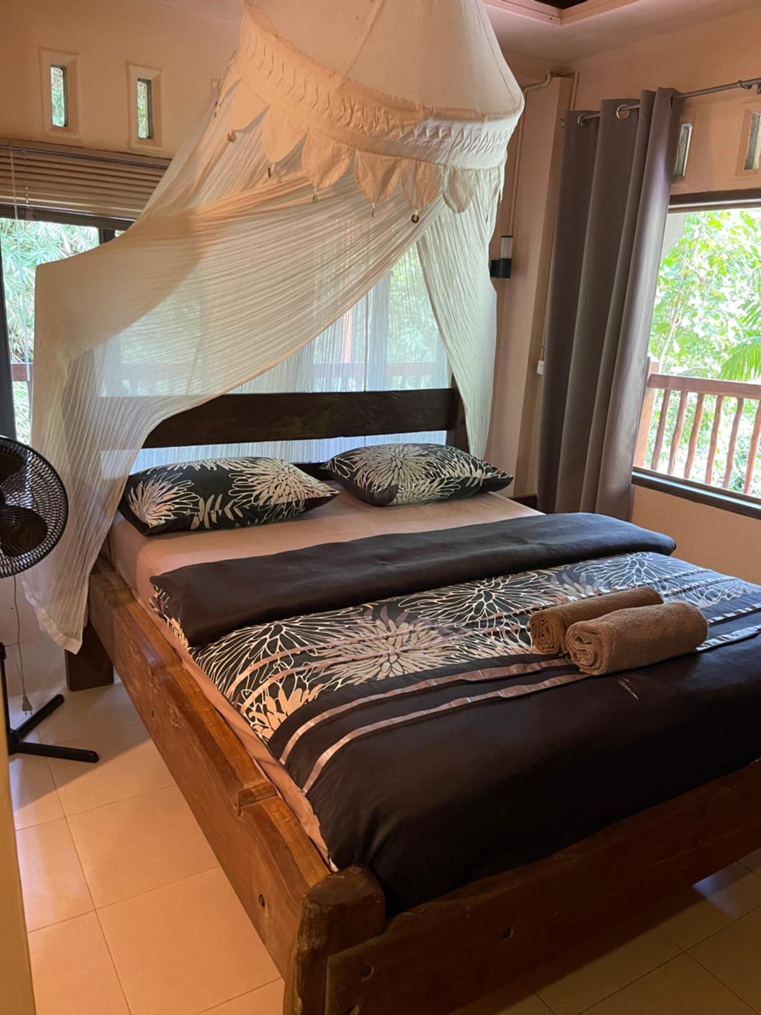 Kupu Kupu Garden Guest House & Cafe 武吉拉旺 外观 照片