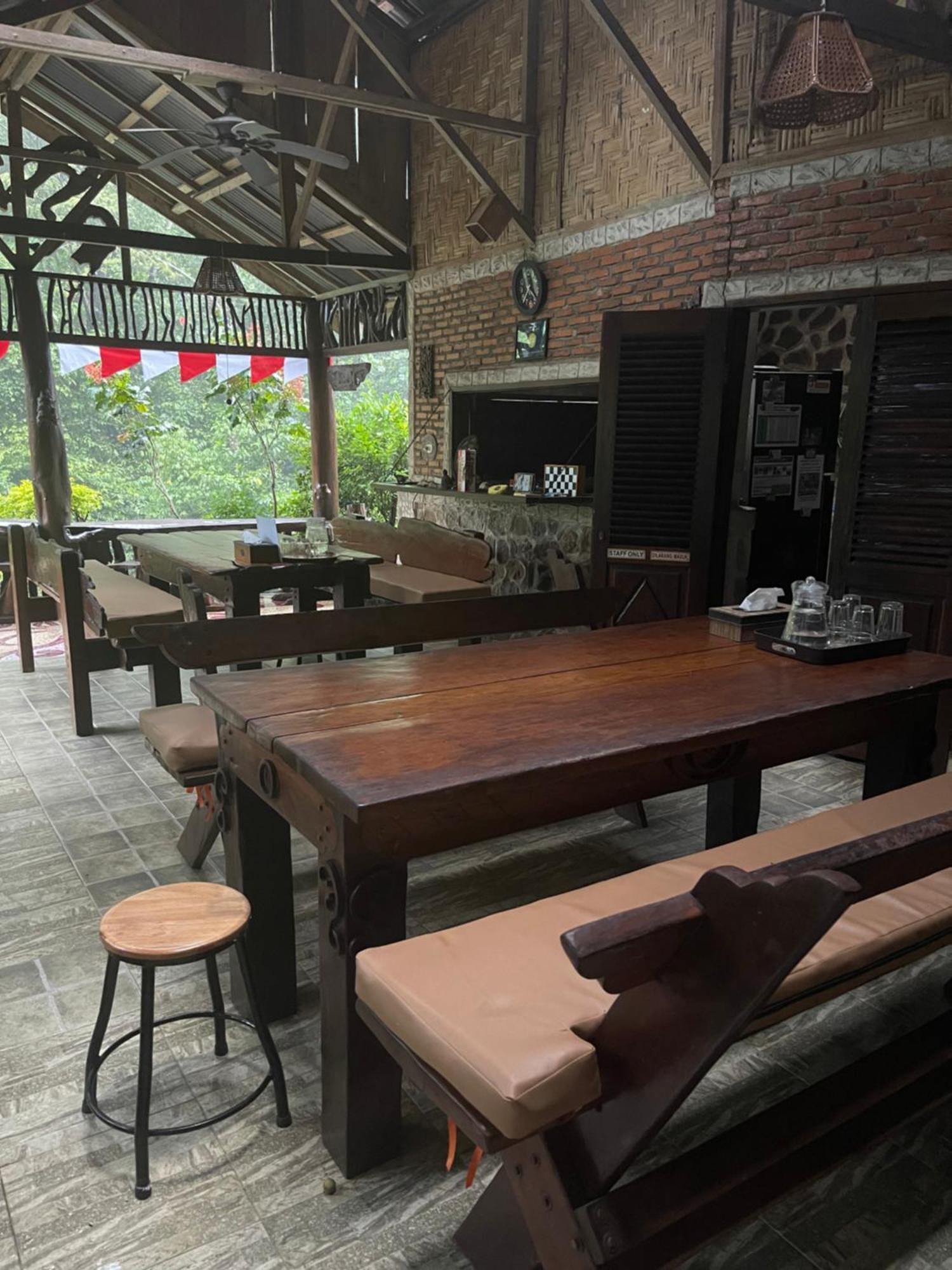 Kupu Kupu Garden Guest House & Cafe 武吉拉旺 外观 照片