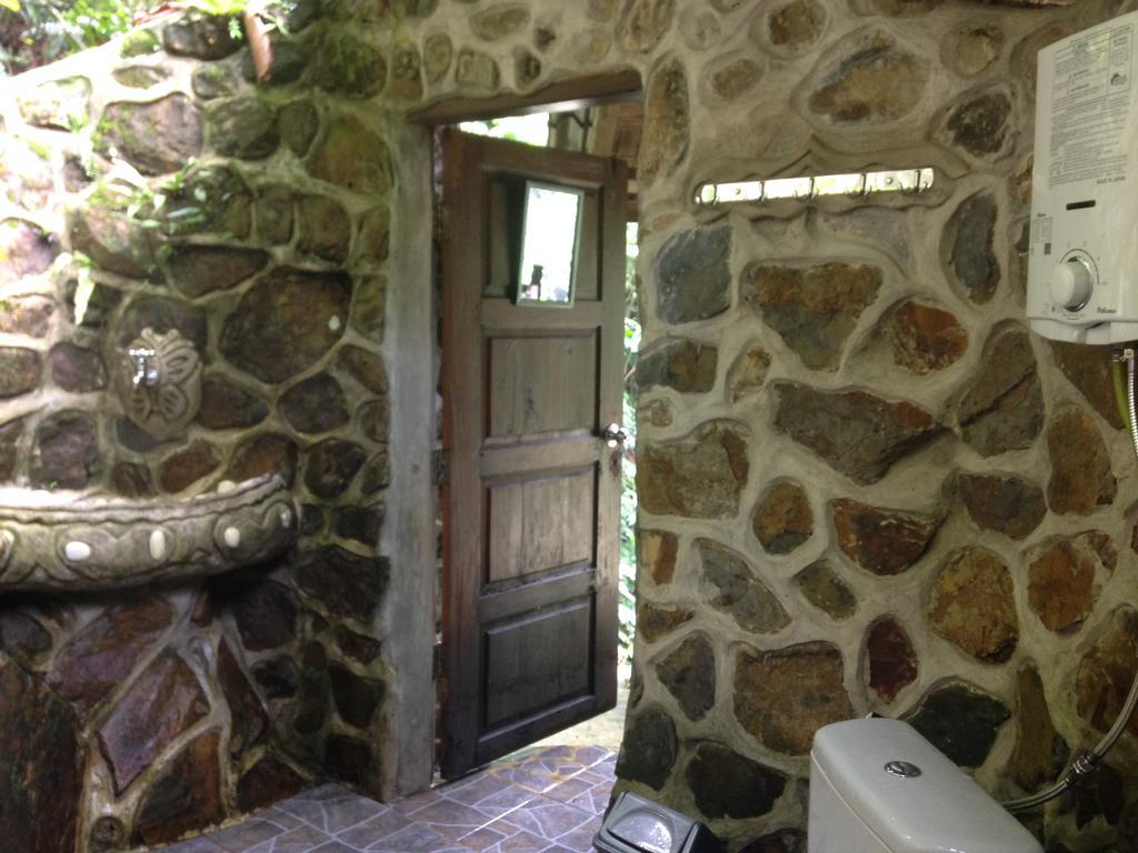 Kupu Kupu Garden Guest House & Cafe 武吉拉旺 外观 照片