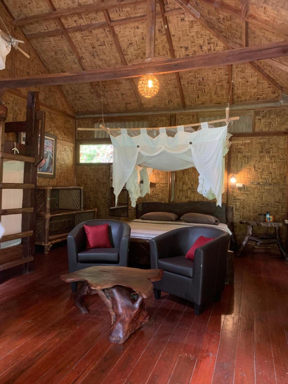 Kupu Kupu Garden Guest House & Cafe 武吉拉旺 外观 照片